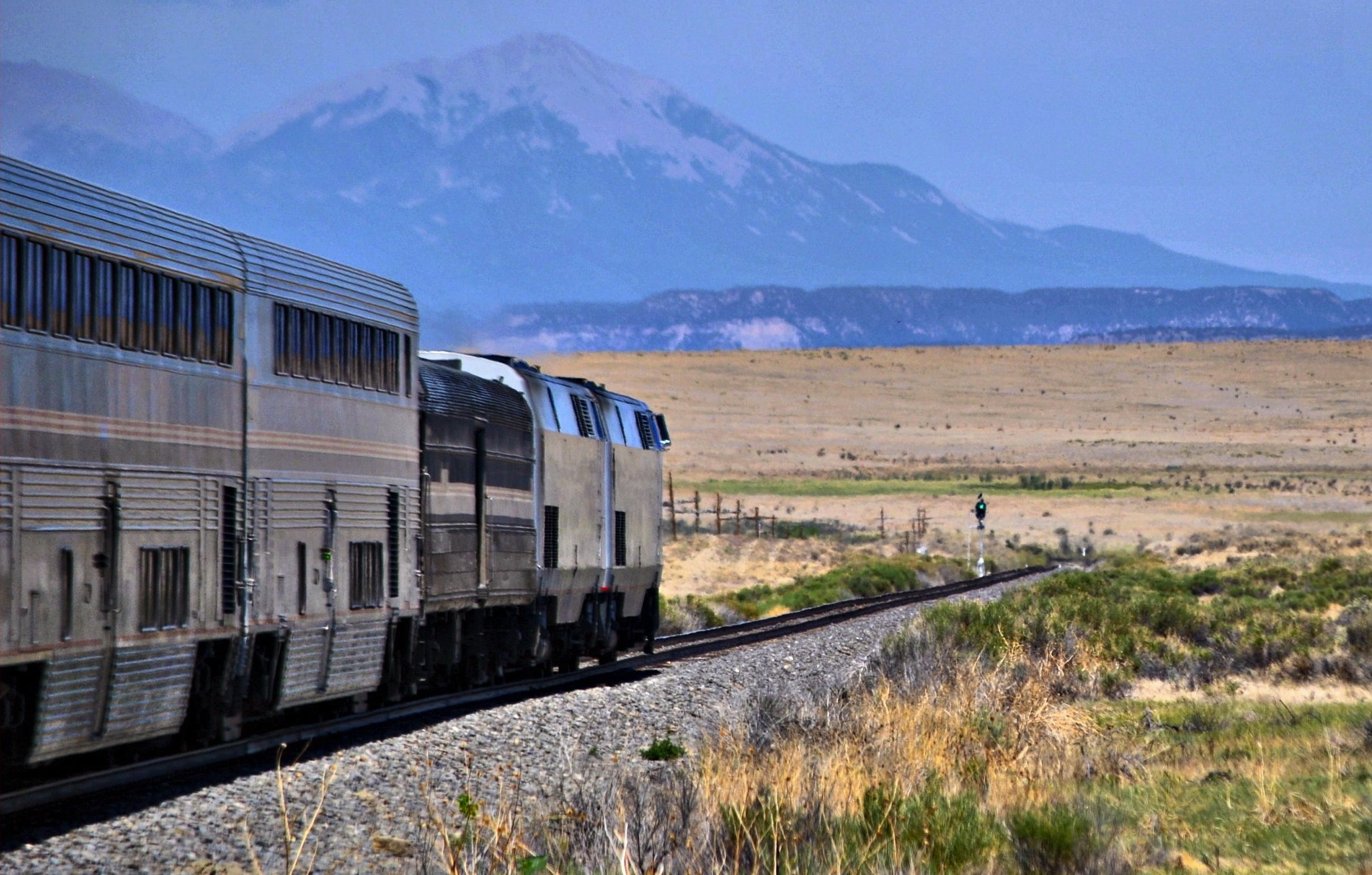 Westbound_Southwest_Chief_-_Colorado