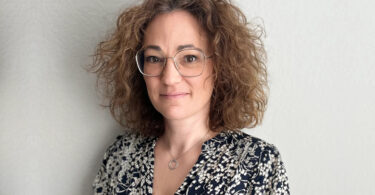 emilie-coach-bien-etre-stress-sommeil-portrait