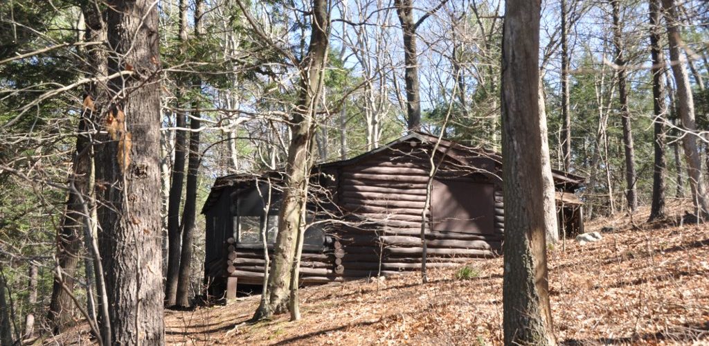 campement-ponkapoag-pond-appalaches-une