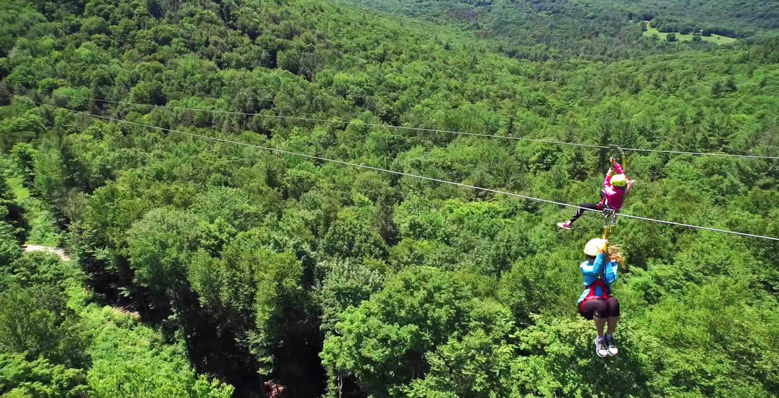 Une sortie qui décoiffe à Berkshire East Zip Line Canopy Tours