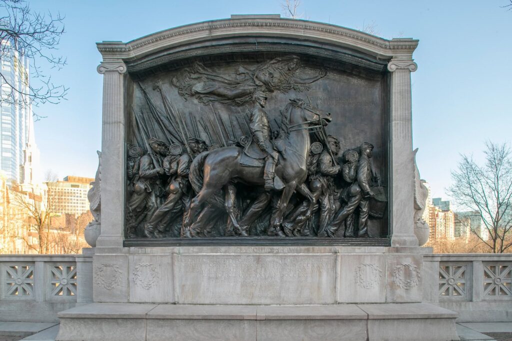 Le Memorial de Robert Gould Shaw et le Massachusetts 54th, sur Beacon Street à Boston