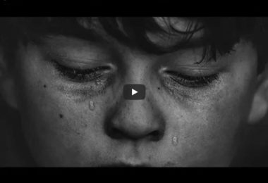 Une chanson pour l’invisible