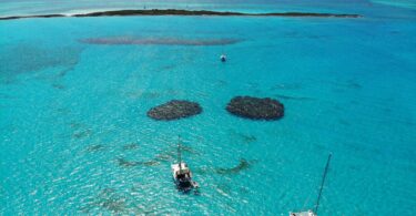 kiskeedee-croisiere-voilier-abacos-bahamas-fowl-cay-marine-reserve