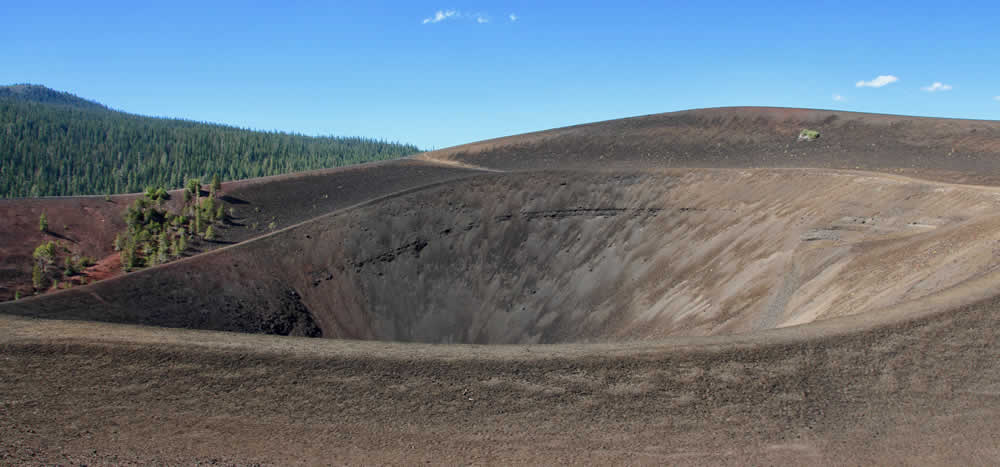 parc-volcanique-lassen-lac-montagne-bumpass-hell-cinder-cone