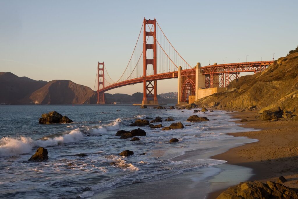 plus-belles-plages-san-francisco-baie-vue-golden-gate-surf-baker-beach-2025