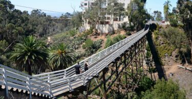 Le pont en bois de Quince Street à San Diego