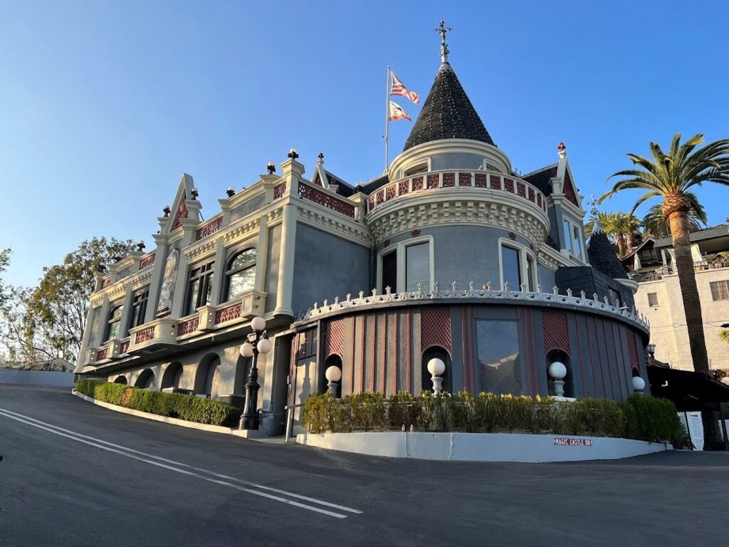 magic-castle-hollywood-los-angeles-01