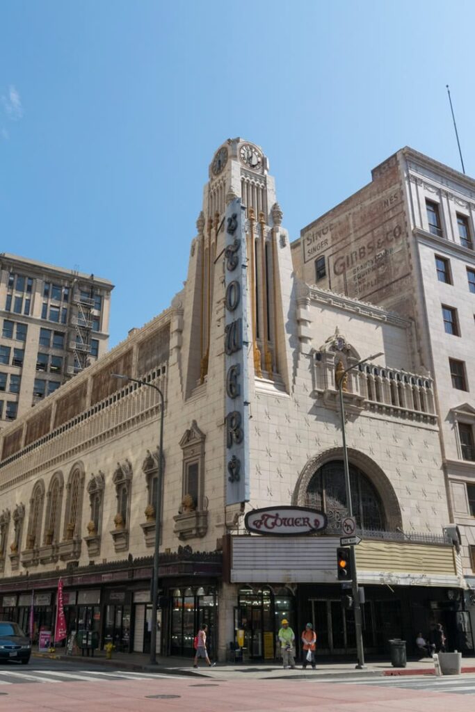 Le Tower Theatre, bâtiment historique à Los Angeles