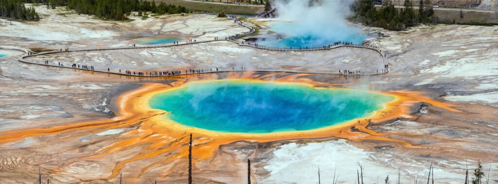 weekend-visite-parc-naturel-yellowstone-wyoming-prismatic