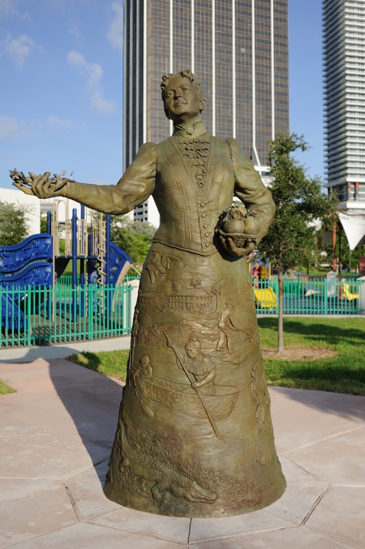 Statue en bronze de Julia Tuttle à Bayfront Park dans le centre de Miami