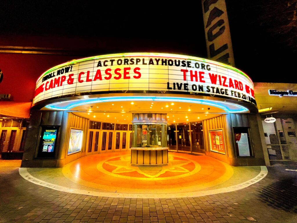 journee-coral-gables-floride-actors-playhouse-miracle-theater