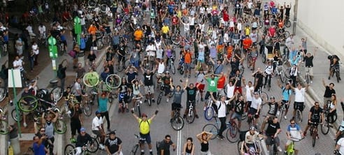 Critical Mass, le méga-rendez vous des deux roues à Miami