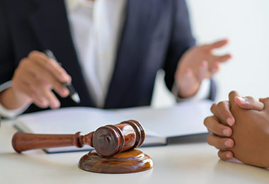 Vous recherchez un avocat aux États-Unis ?