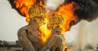 festival-burning-man-desert-black-rock-city-nevada-une