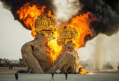 festival-burning-man-desert-black-rock-city-nevada-une