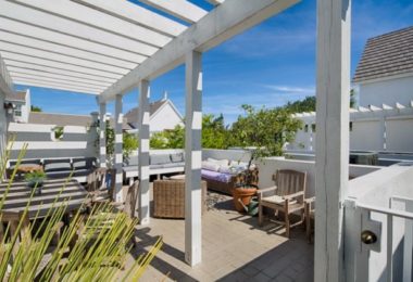 belle-maison-a-vendre-residence-privee-pine-manor-patio-barbecue-terrasse-pergola-push