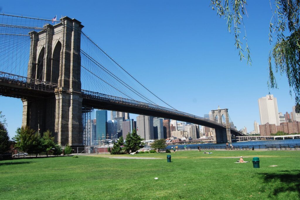 new-york-city-meilleurs-quartiers-parcs-chiens-brooklyn-bridge-park