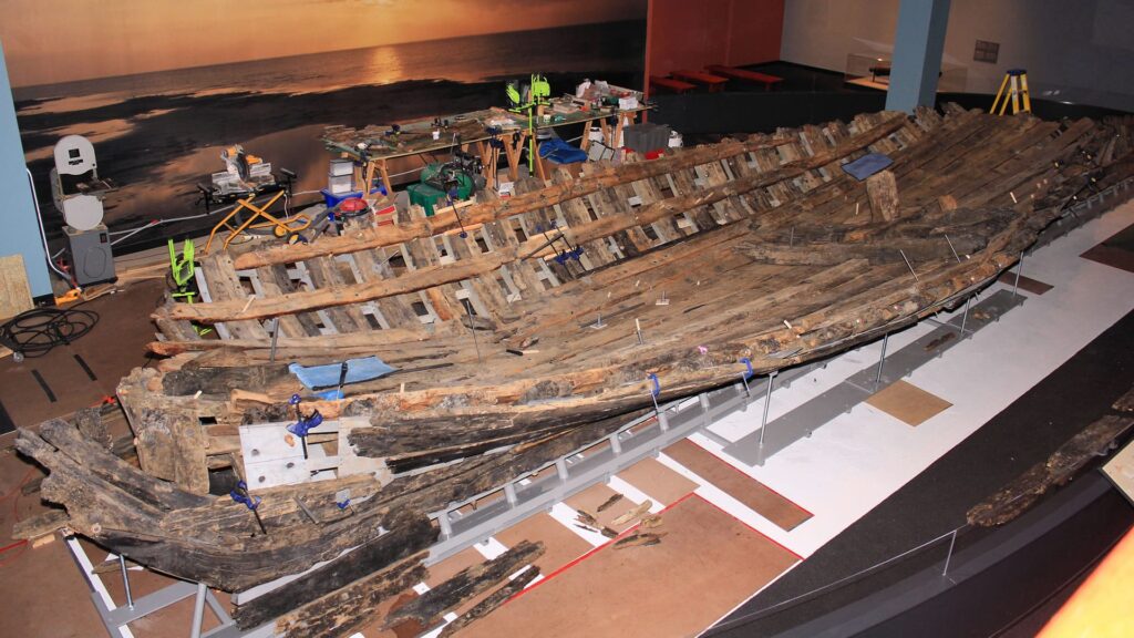 La reconstruction du navire français La Belle au Bullock Texas State History Museum