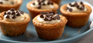 nouveaux-desserts-hybrides-americains-gourmandises-patisseries-cookiecup-pillsbury.