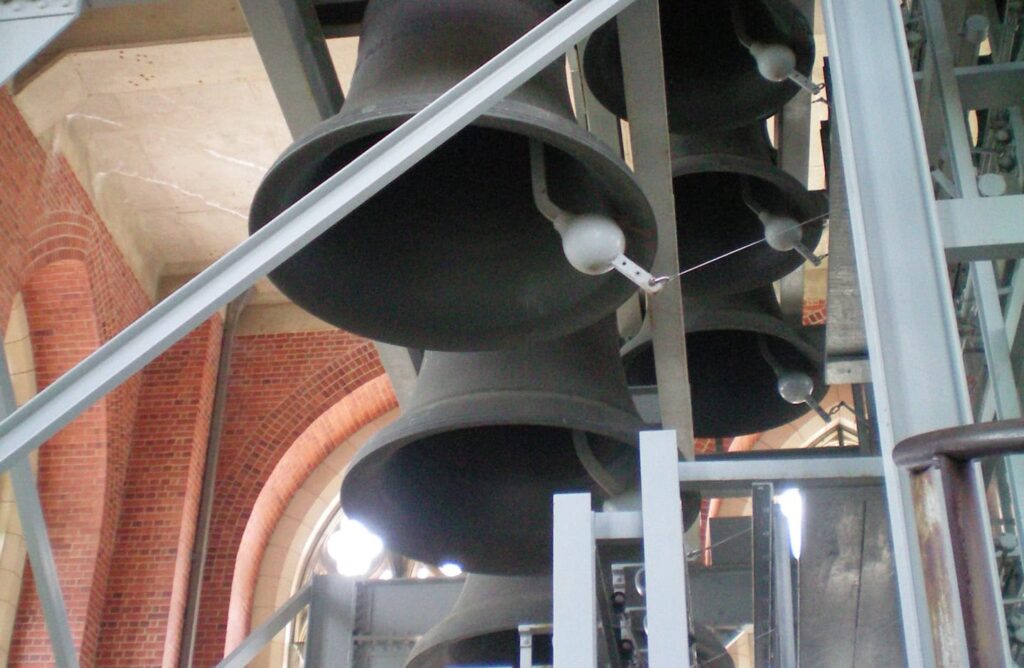 national-catehdral-washington-cloches