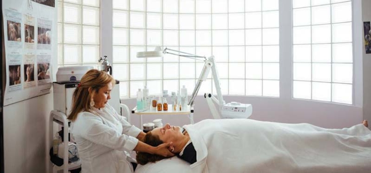 Salon De Coiffure A Coconut Grove Miami Ugo Di Roma