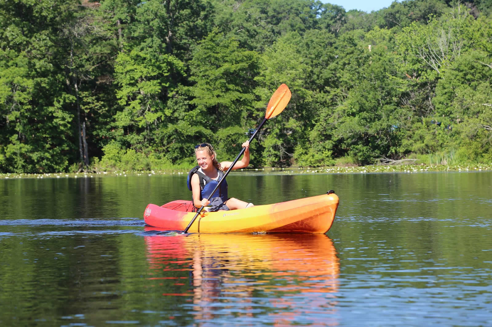 Faire du Kayak sur la Charles River Massachusets