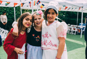 Lycee International de Los Angeles LILA 18