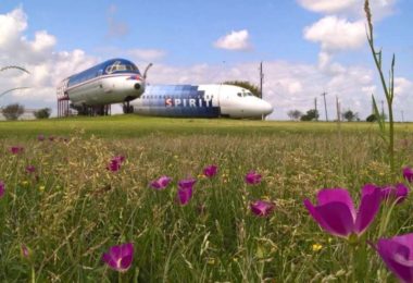 Joe Axline et sa maison-avion à Brookshire