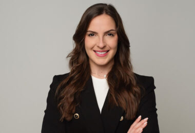 celine-arthur-meilleur-taux-courtier-financement-credit-usa-portrait-2026