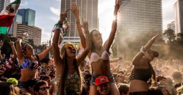 spring-break-americain-floride-fete-etudiante-daytona-beach-une