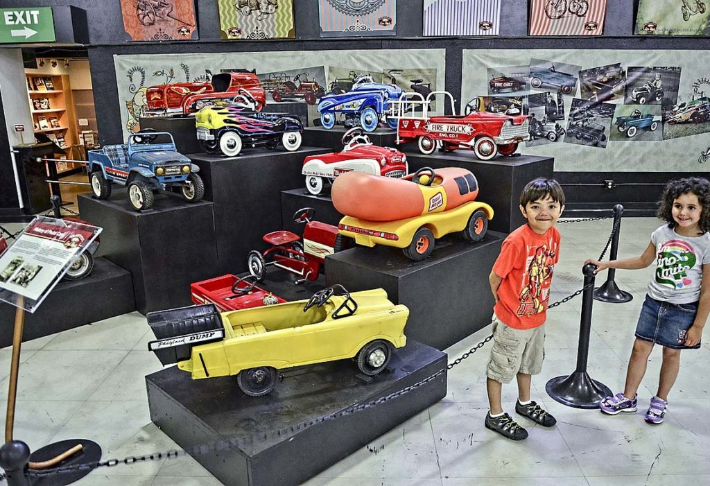 1200px-San_Diego_Automotive_Museum_Car_Toys_(11080675074)