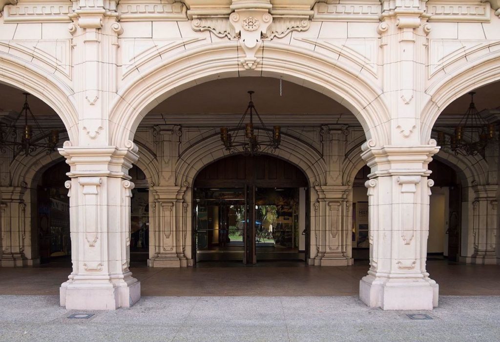 San_Diego_History_Center_entrance