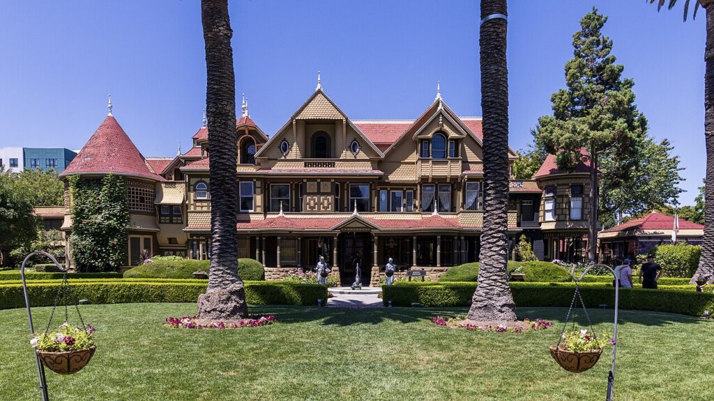 Façade de la Winchester Mystery House à San Jose